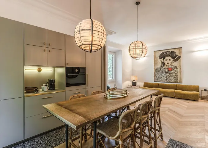 Апартаменты Essenze Eleganti A Trastevere Рим
